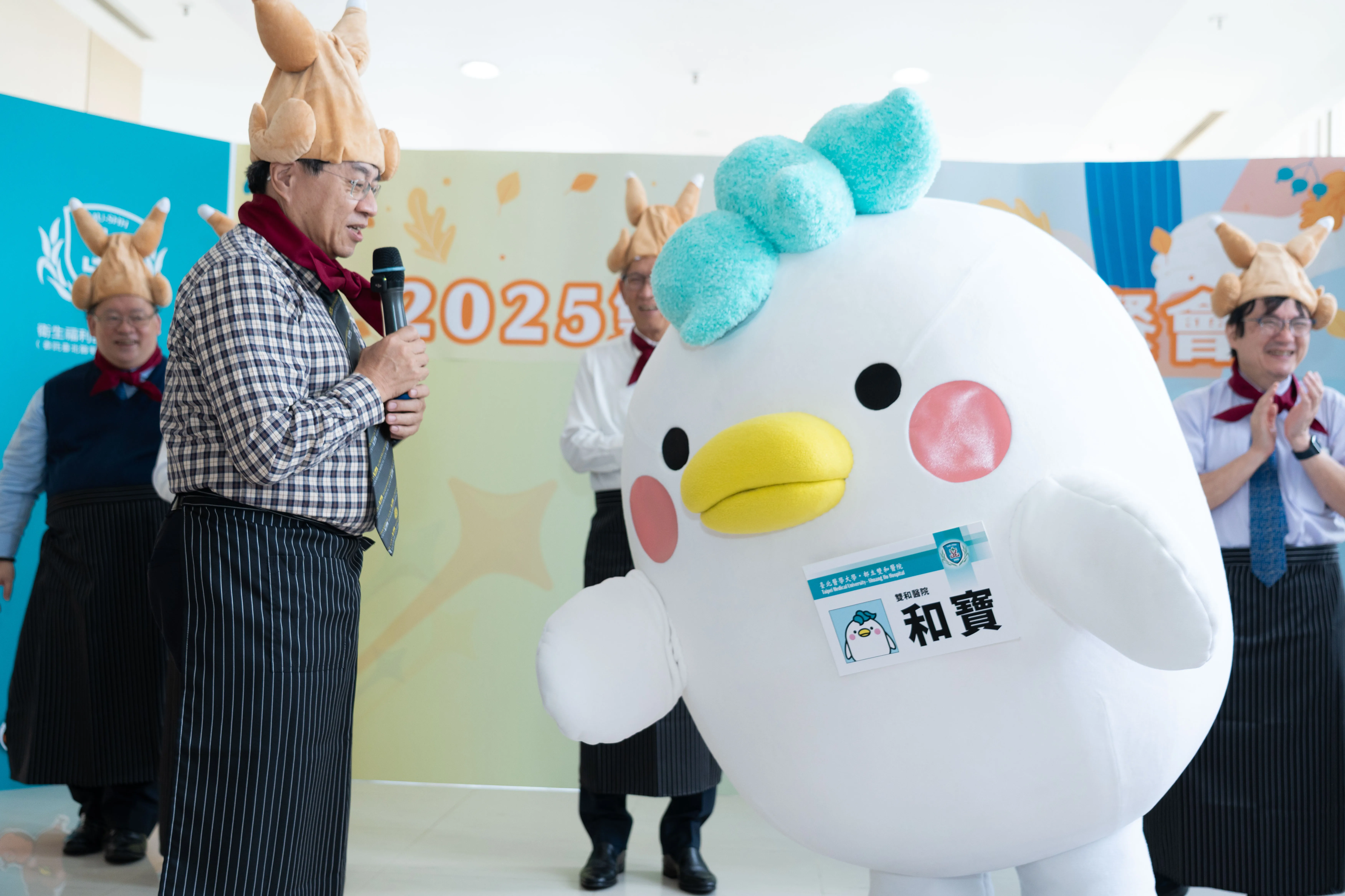 SHH Mascot Design - mascot suit at the thanksgiving event 01